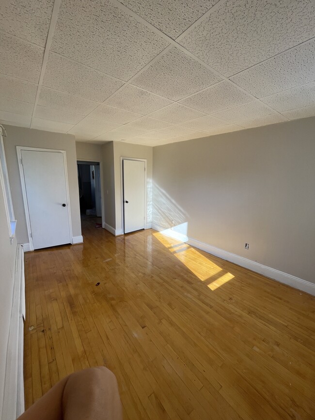 418 4th St, Unit 1