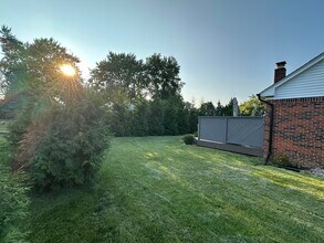 5017 Saffron Dr in Troy, MI - Building Photo - Building Photo