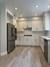 5428 Caminito Vista Lujo in San Diego, CA - Building Photo - Building Photo