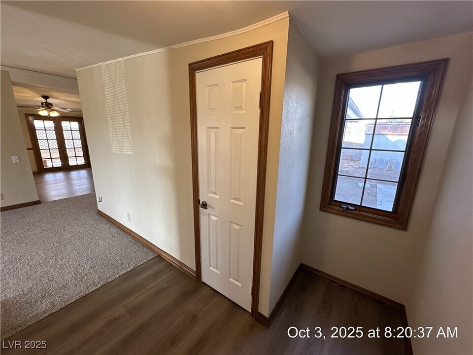 319 Yosemite St in Las Vegas, NV - Building Photo