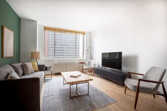 15 Cliff St-Unit -14-B in New York, NY - Building Photo - Building Photo