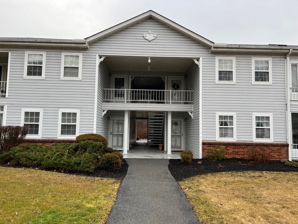 59 Tivoli Gdns, Unit 59 in Tivoli, NY - Building Photo