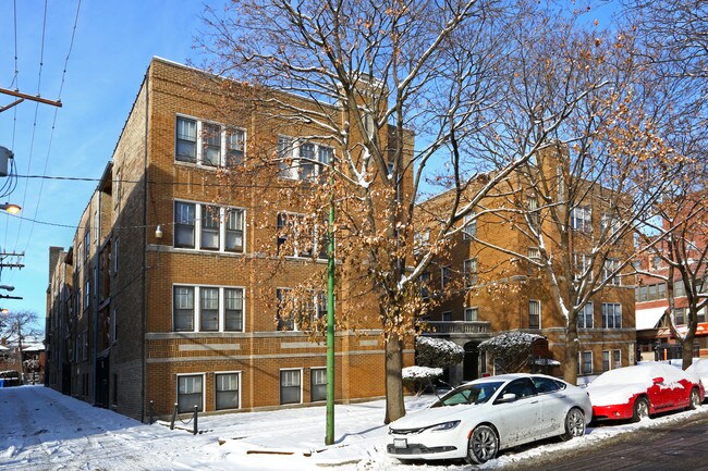 Hoyne Suites in Chicago, IL - Building Photo - Building Photo