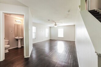 9310 Abbotshall Ln in Houston, TX - Building Photo - Building Photo