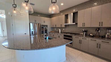 8489 Apple Falls Ln in Boca Raton, FL - Building Photo - Building Photo