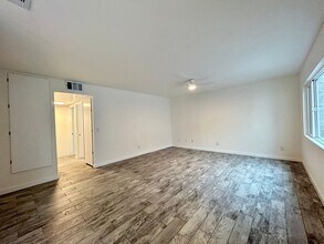 3777 E Calle De Carlos in Palm Springs, CA - Building Photo - Building Photo