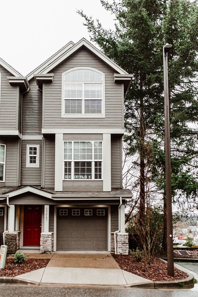 15467 Brianne Ct in Lake Oswego, OR - Building Photo - Building Photo