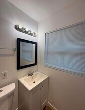 1028 NW 3rd Ave in Fort Lauderdale, FL - Building Photo - Building Photo