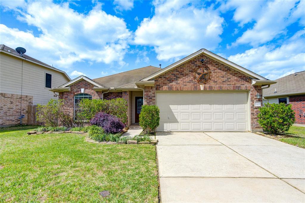 21811 Blossom Grove Ln in Spring, TX - Building Photo