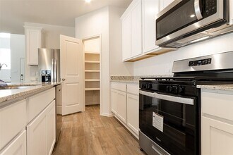 30903 Rockstock Rd in Fulshear, TX - Building Photo - Building Photo