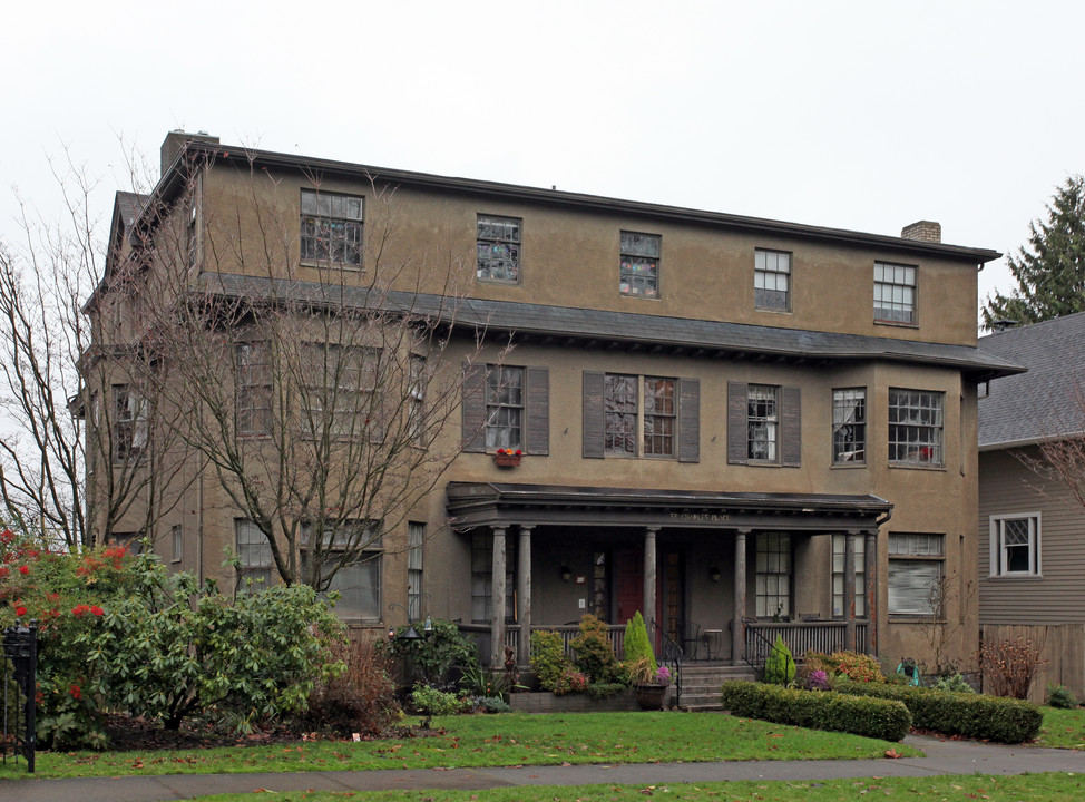 St. Charles Place Apartments in Tacoma, WA - Building Photo