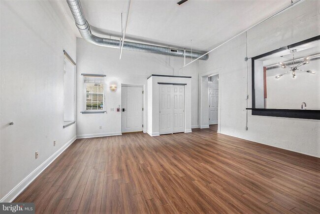 541 Washington Ave in Phoenixville, PA - Building Photo - Building Photo