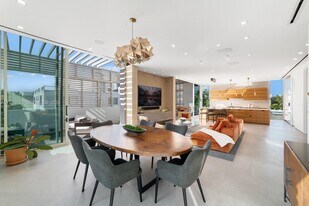 819 2nd St in Miami Beach, FL - Building Photo