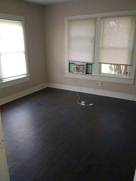 7047 Smilax St in Houston, TX - Building Photo