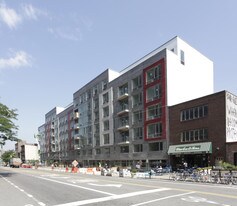 53 Broadway in Brooklyn, NY - Foto de edificio - Building Photo