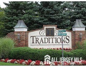 912 Del Negro Ct in South Plainfield, NJ - Foto de edificio - Building Photo