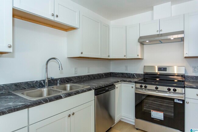 3209 Daphne Ln in Birmingham, AL - Building Photo - Building Photo