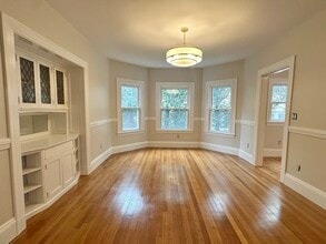107 University Rd, Unit 1 in Brookline, MA - Building Photo - Building Photo