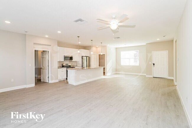 2727 Rockford Ave SE in Palm Bay, FL - Building Photo - Building Photo