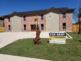 7576 Windsor Oaks, Unit 7576 in San Antonio, TX - Building Photo