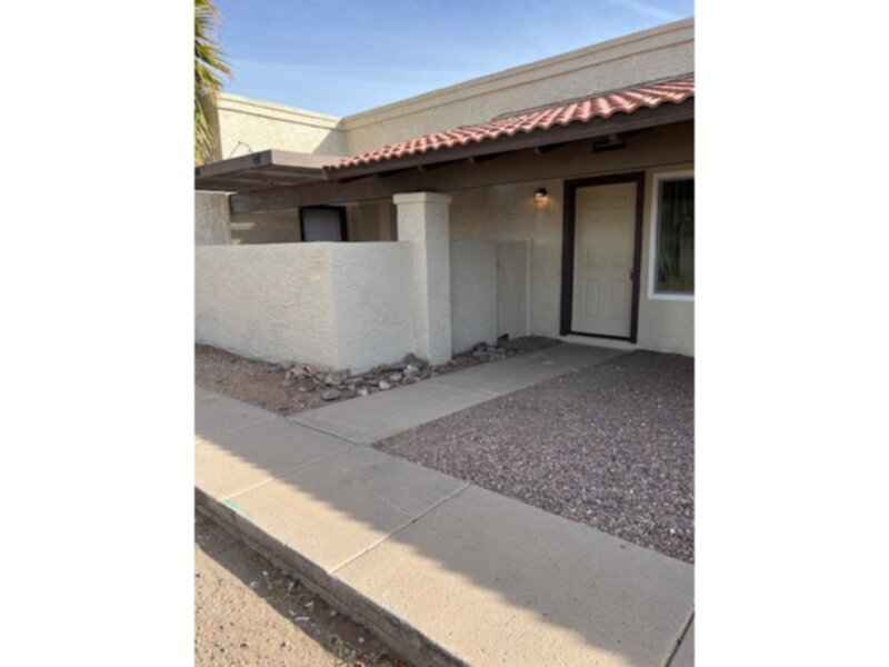 290 W Viola St in Casa Grande, AZ - Building Photo