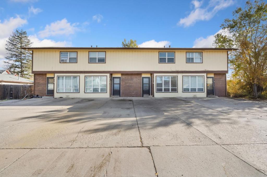 906 Hersinger Pl in Loveland, CO - Building Photo