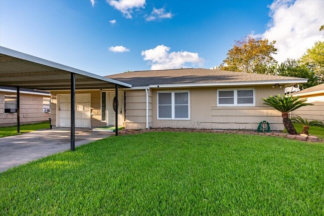 3211 Grant St in Pasadena, TX - Building Photo - Building Photo