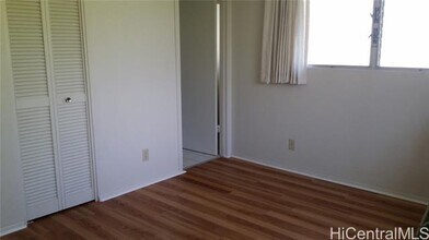 1736 Akahi St in Honolulu, HI - Foto de edificio - Building Photo