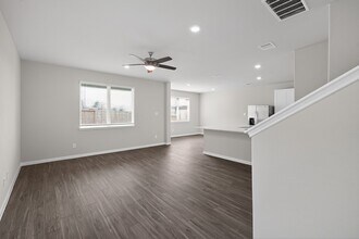 9219 Grace Rdg Dr in Willis, TX - Building Photo - Building Photo