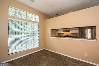 6350 Laurel Post Dr in Lithonia, GA - Building Photo - Building Photo