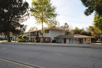 850 W State St in Redlands, CA - Building Photo - Building Photo