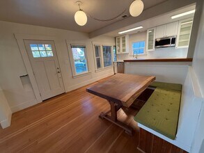 323 Mountain View Ave in Santa Cruz, CA - Building Photo - Building Photo