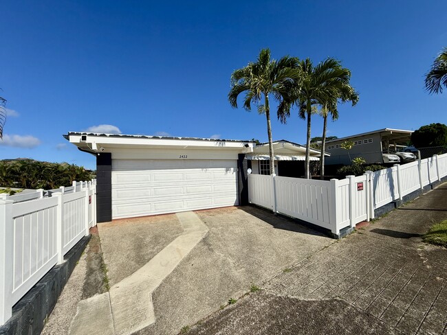 2422 Anihinihi St in Pearl City, HI - Building Photo - Building Photo