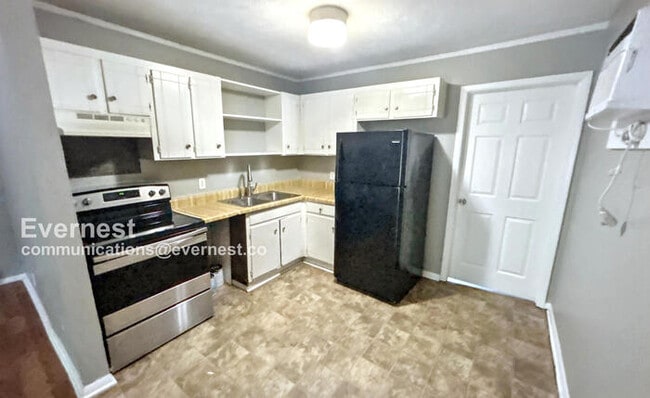 property at 5112 Linbar Dr