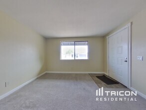 1507 W El Monte Pl in Chandler, AZ - Building Photo - Building Photo
