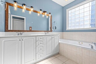 212 Doral Dr in Hampstead, NC - Building Photo - Building Photo