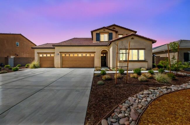 28357 Cats Claw Dr in Winchester, CA - Building Photo - Building Photo