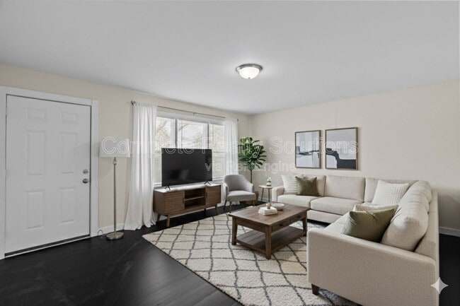 7486 Castro Dr in Ferguson, MO - Building Photo - Building Photo