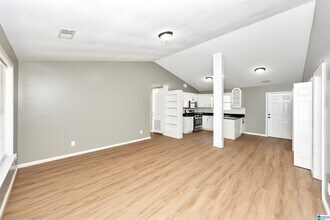 3719 Gray Oaks Dr in Bessemer, AL - Building Photo - Building Photo