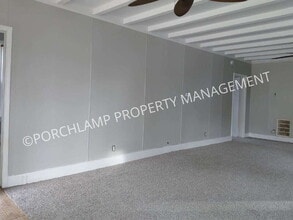 541 W Grand Ave in Muskegon, MI - Building Photo - Building Photo