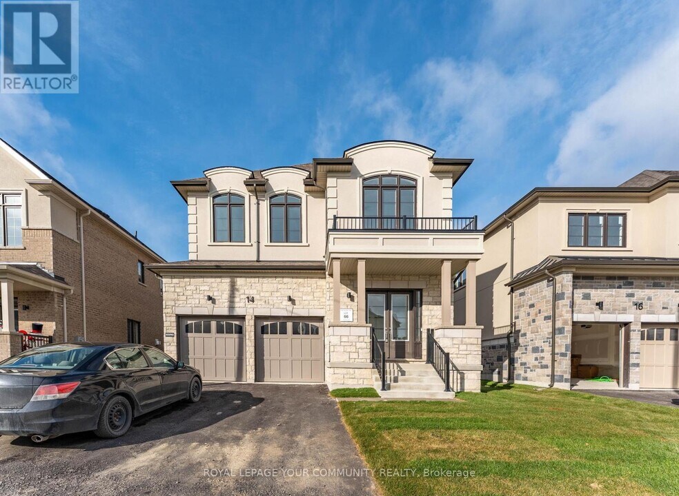 14 Donnybrook Ct in Brampton, ON - Building Photo