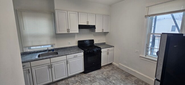 property at 901 N Ohio Ave