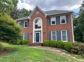 447 Guilford Cir in Marietta, GA - Building Photo