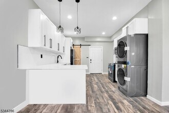 29 Edison St in Bloomfield, NJ - Building Photo - Building Photo