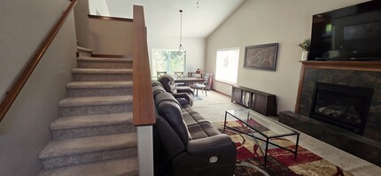 10438 Buccaneer Pl in Silverdale, WA - Building Photo - Building Photo