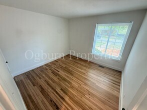 2628 Greenbrier Rd in Winston-Salem, NC - Building Photo - Building Photo