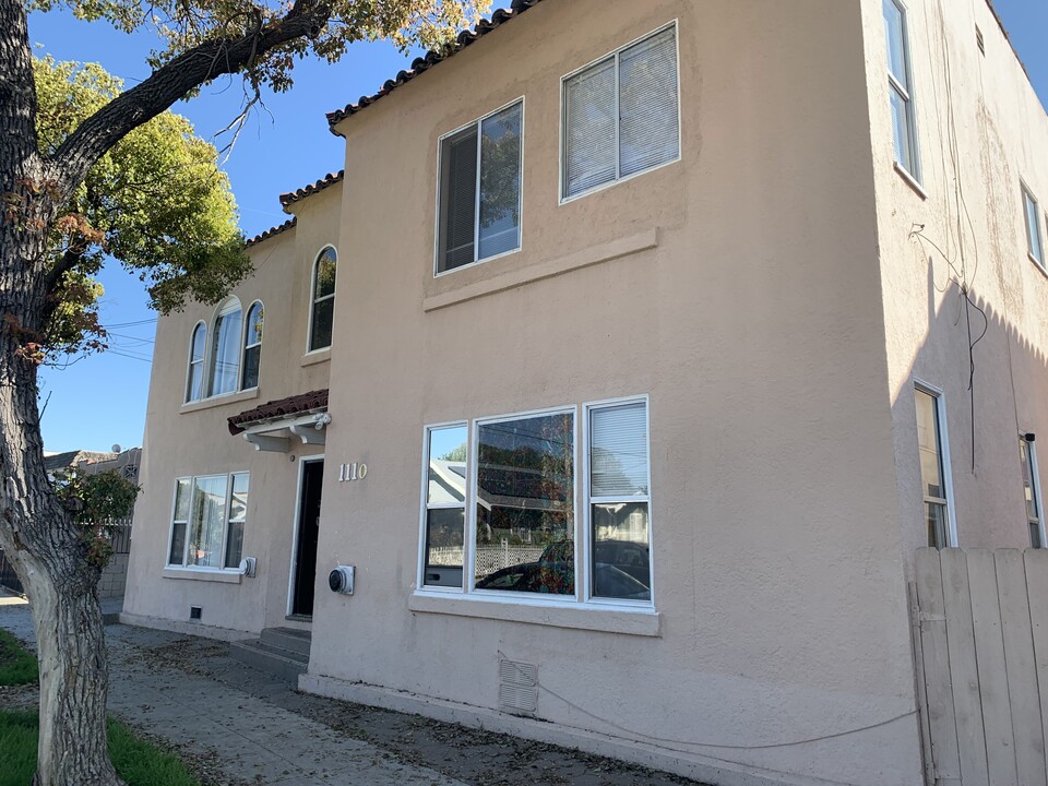 1110 E Hellman St in Long Beach, CA - Building Photo