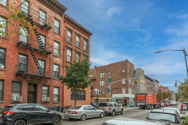 511 Henry St in Brooklyn, NY - Building Photo - Building Photo