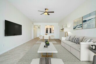 9 Harbour Isle Dr E in Fort Pierce, FL - Building Photo - Building Photo