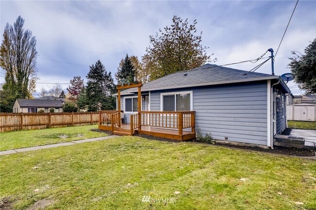 7200 S 118th Pl in Seattle, WA - Building Photo - Building Photo
